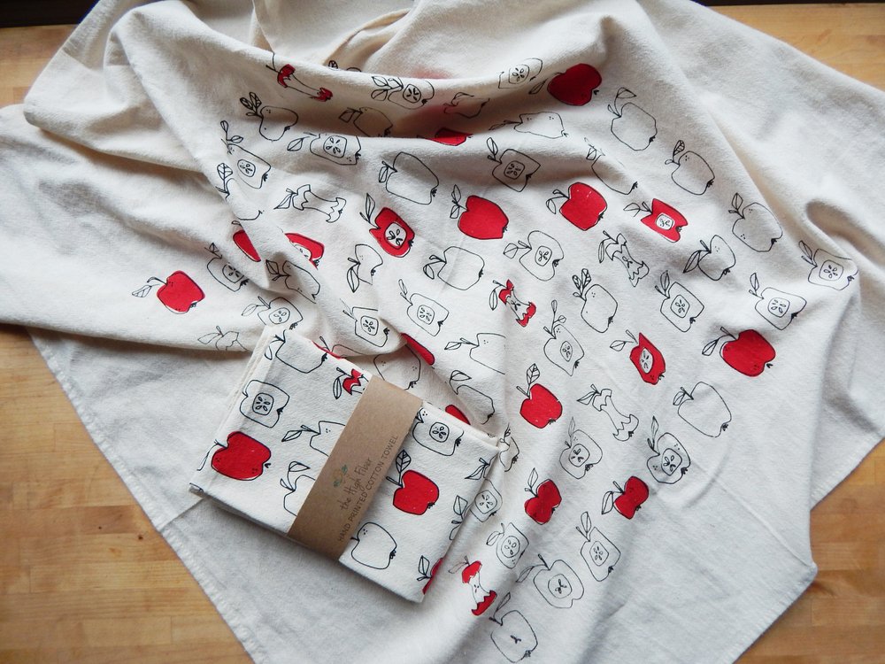 
                  
                    Load image into Gallery viewer, Apple Kitchen Tea Towel | Handcrafted by The High Fiber
                  
                